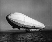 airship lz4 over the bodensee1.jpg from lz4