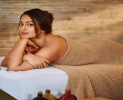 this shot of sonakshi sinha in a massage parlour is something you cannot miss 201612 860538.jpg from sonakxi seana xxx