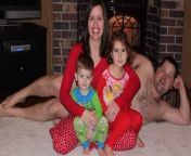 20 family photo fails that will make you cringe 16.jpg from worst parents nude phot