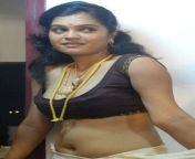 tamil hot aunties navel and clevage show photos47.jpg from tamil aunty blouse less real boobpussy pe