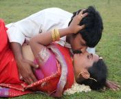 bhuvanakkadu movie stills34a341b78eb522393e5b629888c56d79.jpg from sri divya lip kiss
