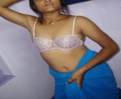 tamil aunty with her bra.jpg from andhra xxx aunty bra