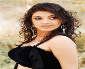 bra hot cleavage latest wallpapers pics photos.jpg from kajal xx photo in