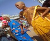 andhra village aunty head shave5.jpg from aunty head shave at mottai