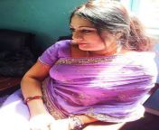 aunties blouse and cleavage.jpg from homely aunty big c