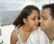 newly maried couple honeymoon trip on cruise in malaysia.jpg from desi 52 tamil couple