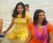 desi girls bathing in river hd photos 3.jpg from indian dasi sax punjab hariyana pakistan hd videos