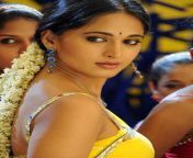 anushka shetty yellow saree pics 28429.jpg from anushka shetty actress jpg