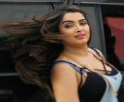 amrapali dubey hot looking picture.jpg from napali saxy video download