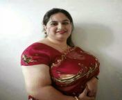 indian hottest aunties in saree bold photos 2.jpg from saree wali aunty big boobs