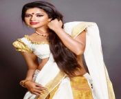 amalapaul stills in white saree tollyscreen com.jpg from amala