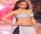 kangana ranaut sexy navel show poses pics 0.jpg from hindi actress kangana sexy potosollywood kajol sexy xxx videos