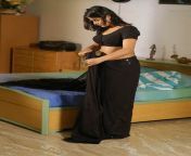 775299316 farzanaundressingsaree3 122 44lo.jpg from indian aunty dress remove for sexthroom romance sex nagn bp video desi glirs and hot sexy video free download