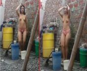 1.jpg from desi village bathing outdoors showing boobs pussy and ass