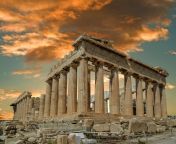 tempio del greco antico partenone nella capitale greca atene grecia 106310066.jpg from greci