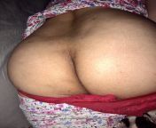 610 1000.jpg from hot pakistani shows her assets to her online fans