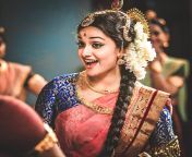 keerthi suresh flowers and jewelry mev8r9faljh0m900.jpg from keerthi suresh xxxx photos