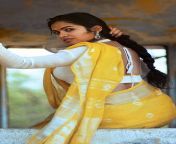 hd wallpaper divi vadathya telugu actress saree lover thumbnail.jpg from telugu young in sarees