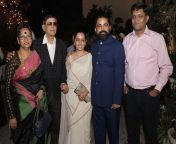 sabyasachi mukherjee with his family.jpg from big mom little son mukharji ki chut xxxollywood kareena kapoor