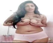 desi bhabhi kiran apne boobs dabati.jpg from cid purvi ki chut nude