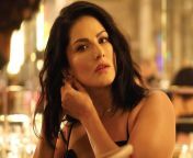 sunny leone shoots a launch campaign for manforce condoms.jpg from sunny leone wwxx com wwx sixsi video song blue