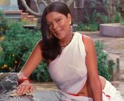15 bollywood actresses who performed bold nude scenes zeenat aman.jpg from indian old act nude