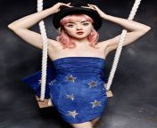 02 maisie williams rankin s magazine 730x974.jpg from star sessions maisie model nude video