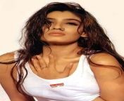 raveena2.jpg from rabina tandon hot kisseshi young hot boobs show in her colthshanshika motew