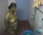 tamil aunty bath sex videos.jpg from chennai aunty open bath bathroom mmsleeping mon fucked by son sex video download 3gp