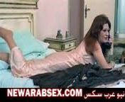 ميمي جمال بقميص نوم على السرير.jpg from بزاز وداد حمدي بقميص النوم