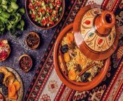 traditional moroccan tajine of chicken with dried fruits and spices 1138665993 b7299d3550c34fa787df7420898d137e.jpg from arab marocain