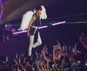 jonghyun in shinee concert rexfeatures 6860129f res jpgcrop236px0px1217px844pxresize1000667 from hindi song nude dance stage showangla suda sudi video 3g