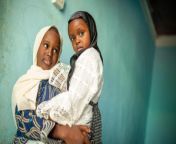ch1696397 fatun 10 and little sister fatima four at home in puntland somalia 1.jpg from somali fatim