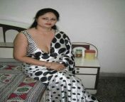 5dcb0db3ee75bb927d52134fa5d47ee8.jpg from mature bhabi clips