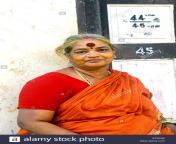 4f76a164385a0c9a24c3ae644f52e6a9.jpg from tamil old women