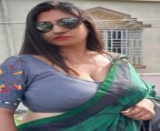 03bcd8e76c2ec658618e61ea7b3eb2a5.jpg from indian sexy housewife huge boobs strip off saree