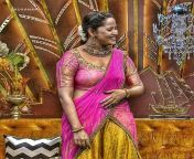 15f5a69a83ab9b553ebc6bd32c582288.jpg from big boob aunty wearing sari showing huge hanging boobs and navel
