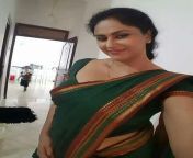 3859c3d87fc0e15e58fcec9b6882c358.jpg from hot village housewife bhabhi soma sexy legs cleavage and navel show