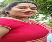 30217ba9fab61bde37578989c2b3fd86.jpg from indian sexy housewife huge boobs strip off saree