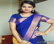 d970817f18d641bf7efa3620af883fc1.jpg from indian aunty in blue saree exposing juicy boobs