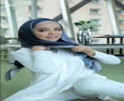 e471b1c5f4a129e63642f58bf6286bd3.jpg from artis nabila lida hijab fakes nudes