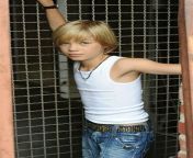 f4e10dcdbec7b08834ddd2af6e8dde84.jpg from young blond twink nude