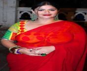 ff354fbfd885b6fcfd4bc1d7f8616c64.jpg from booby masked aunty wearing sari showing huge cleavage and big navel