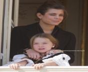 f83f0036e04c73cdfbd92574646c9076.jpg from charlotte casiraghi with sister