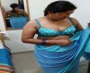 4a8e815c0e19adeb652c4e909f27fa67.jpg from indian aunty sayre with bra open o