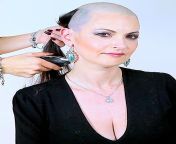 1f78d7f4a7c9684ccd2e4f89d87c4316.jpg from long hair head shave by indian aurat