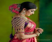 2eae0716793eeb9328033be0adb46b25.jpg from indian saree blouse big boobs bhabhi videosamil s