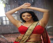 awb5yyg7ug271.jpg from malayalam actress praveena xray nude