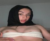 hmkxtpibo3hb1.jpg from hijabi slut