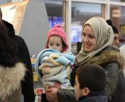 saskatoon syria refugees mom and child.jpg from muslim refugees stepmom amp stepdaugher ffm 3some julianna vega mia khalifa
